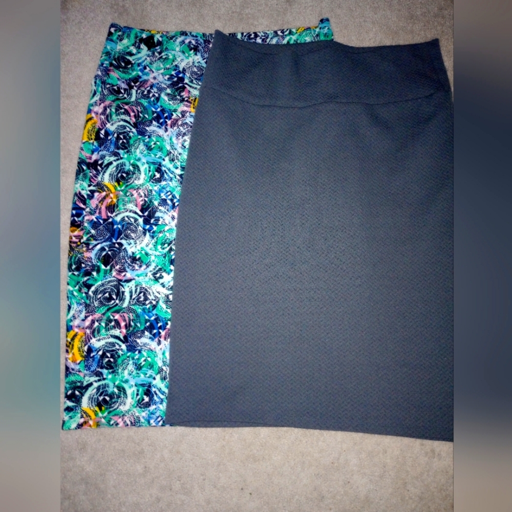 LuLaRoe Asymmetrical Skirt Cassie Set - Floral Multicolor and Gray